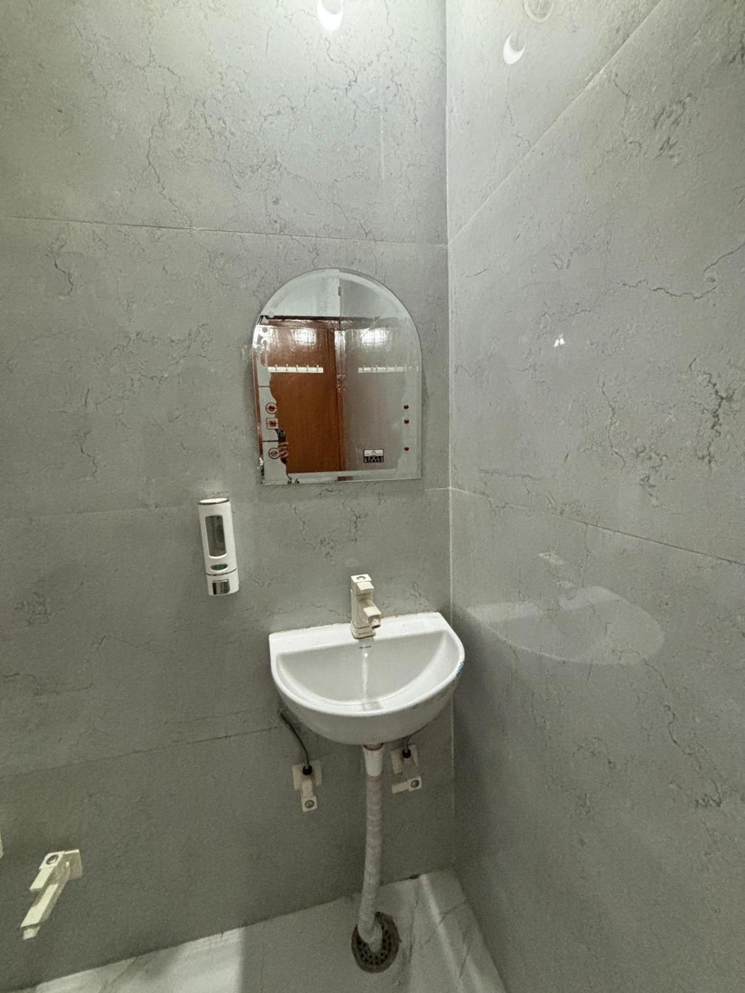 Shri Balaji Dham Hotel Вриндавана Номер фото