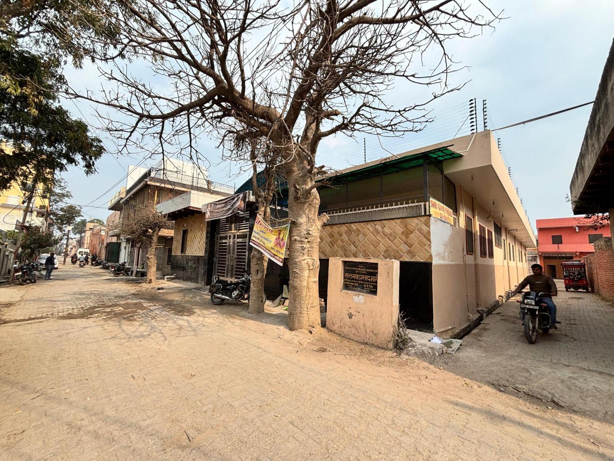 Shri Balaji Dham Hotel Вриндавана Экстерьер фото