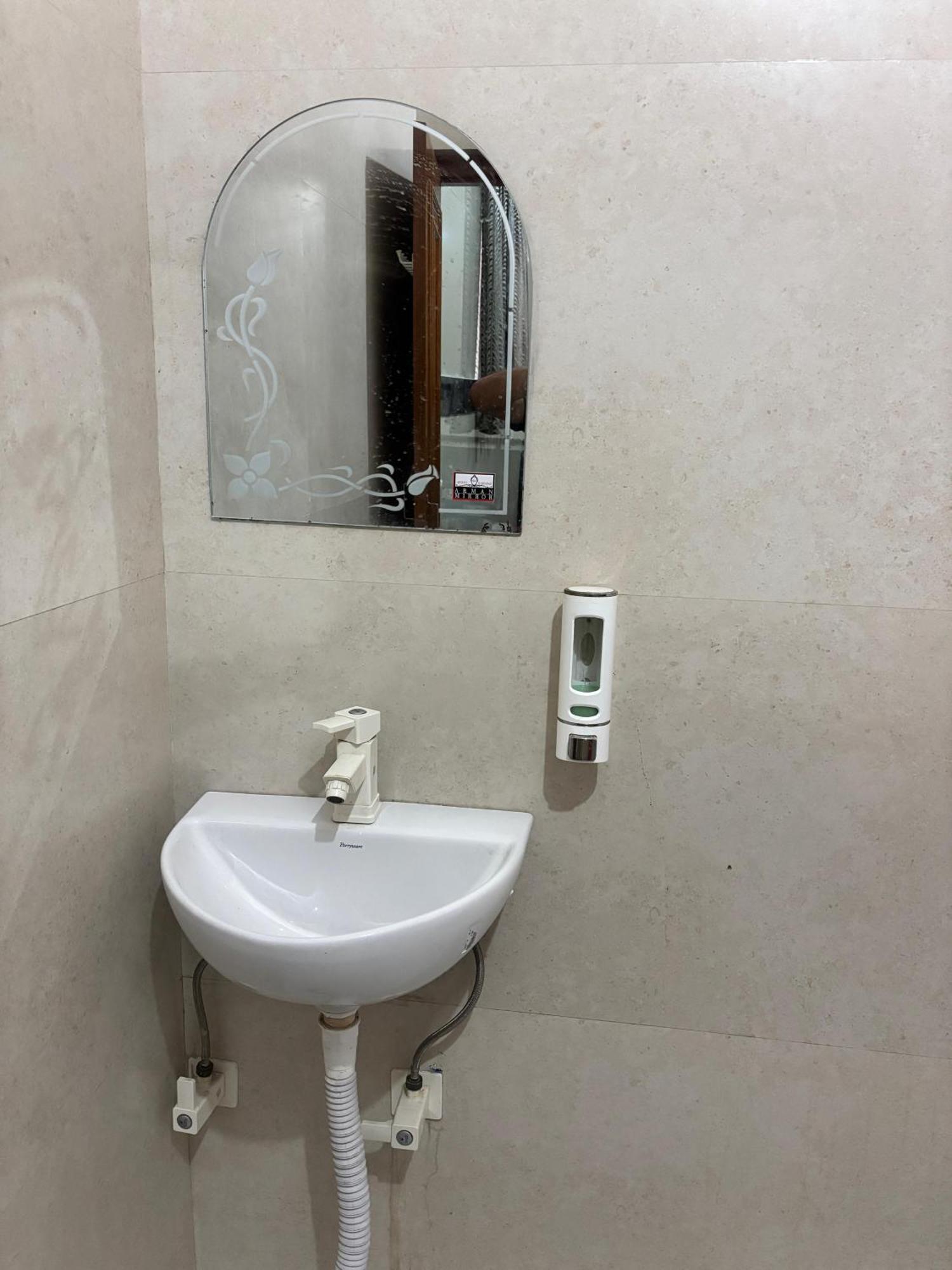 Shri Balaji Dham Hotel Вриндавана Номер фото